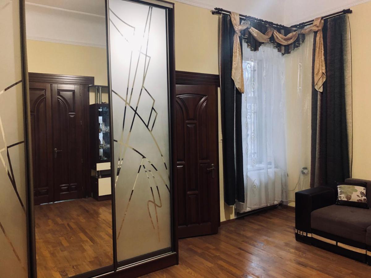 У Богдана Λβιβ Εξωτερικό φωτογραφία